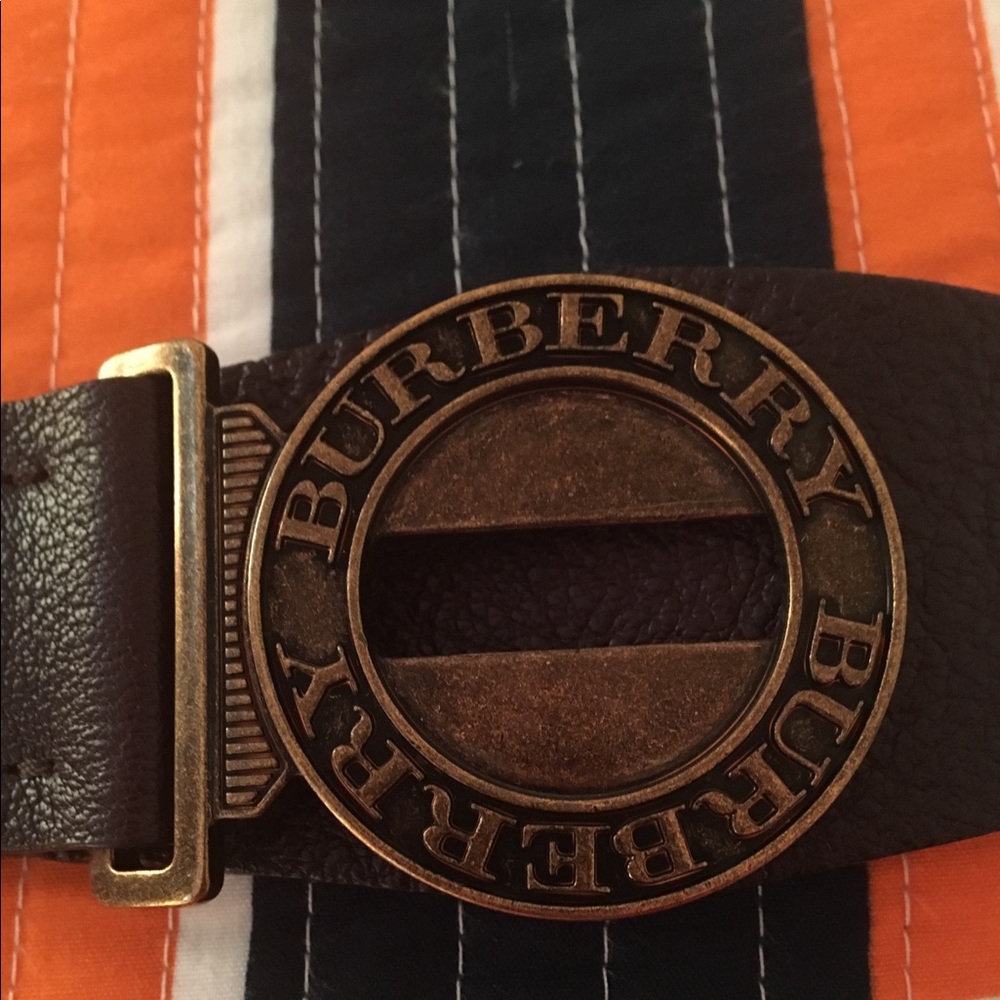 Ladies  Designer Belt.   Sz 34 ,